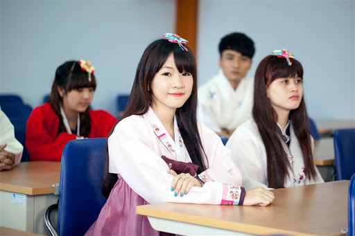 Photo of Nên học chứng chỉ hay học văn bằng 2 tiếng Hàn ?